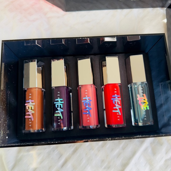 Fenty Beauty Nee Purple Pepper GLOSS BOMB HEAT UNIVERSAL LIP LUMINIZER + PLUMPER - Picture 5 of 10